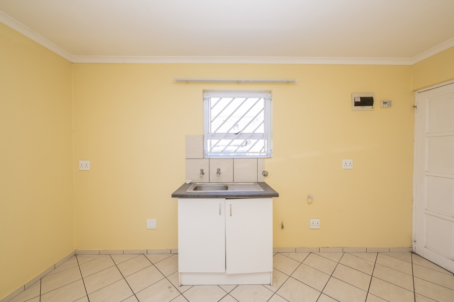 1 Bedroom Property for Sale in The Connifers Western Cape